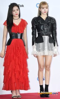 Kim Jisoo feet photo 15