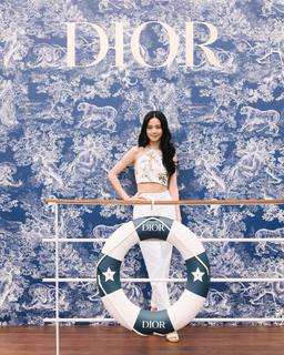 Kim Jisoo feet photo 5
