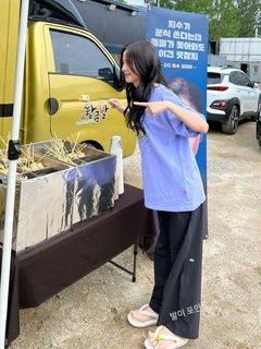 Kim Jisoo feet photo 8