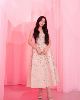 Kim Jisoo feet photo 8
