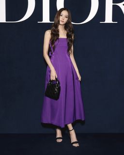Kim Jisoo feet photo 12