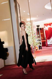 Kim Jisoo feet photo 14