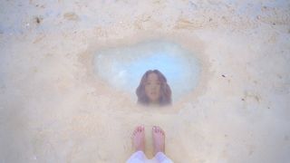 Kim Jisoo feet photo 9