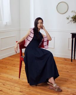 Kim Jisoo feet photo 10