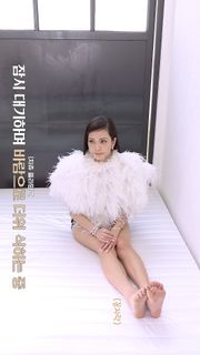 Kim Jisoo feet photo 13