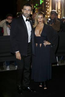 Kim Kardashian feet photo thumbnail