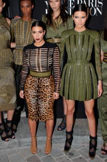 Kim Kardashian feet photo thumbnail