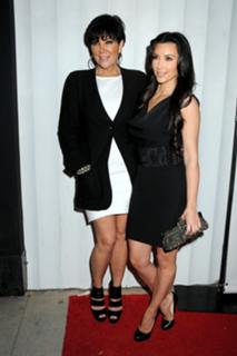 Kim Kardashian feet photo thumbnail