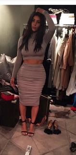 Kim Kardashian feet photo thumbnail