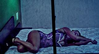 Kim Kardashian feet photo thumbnail