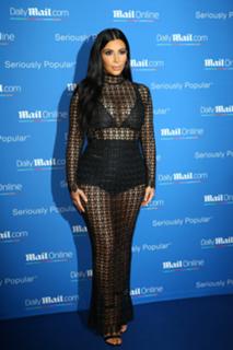 Kim Kardashian feet photo thumbnail