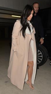 Kim Kardashian feet photo thumbnail