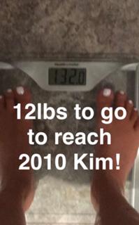 Kim Kardashian feet photo thumbnail