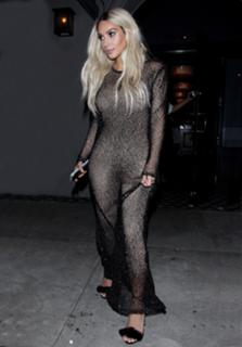 Kim Kardashian feet photo thumbnail