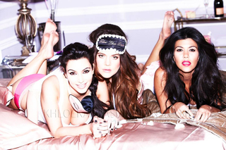 Kim Kardashian feet photo thumbnail