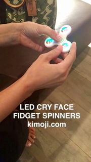 Kim Kardashian feet photo thumbnail