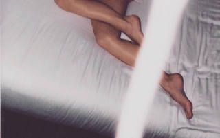 Kim Kardashian feet photo thumbnail