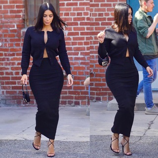 Kim Kardashian feet photo thumbnail