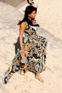 Kim Kardashian feet photo thumbnail