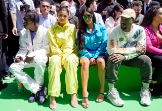 Kim Kardashian feet photo thumbnail