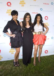 Kim Kardashian feet photo thumbnail