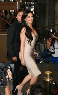 Kim Kardashian feet photo thumbnail
