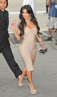 Kim Kardashian feet photo thumbnail