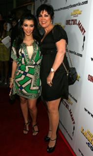 Kim Kardashian feet photo thumbnail