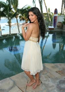 Kim Kardashian feet photo thumbnail