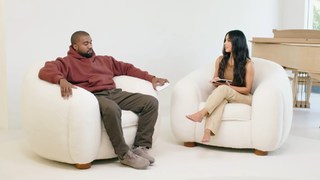 Kim Kardashian feet photo thumbnail