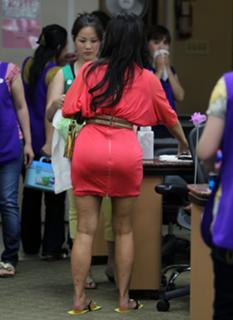 Kim Kardashian feet photo thumbnail