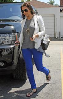 Kim Kardashian feet photo thumbnail