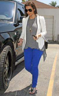 Kim Kardashian feet photo thumbnail