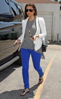 Kim Kardashian feet photo thumbnail