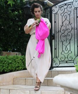 Kim Kardashian feet photo thumbnail