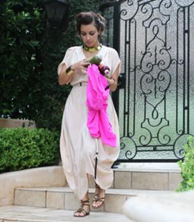 Kim Kardashian feet photo thumbnail