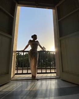 Kim Kardashian feet photo thumbnail