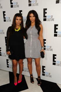 Kim Kardashian feet photo thumbnail