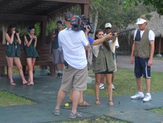 Kim Kardashian feet photo thumbnail