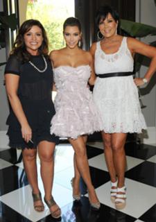 Kim Kardashian feet photo thumbnail