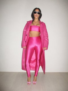 Kim Kardashian feet photo thumbnail