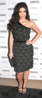 Kim Kardashian feet photo thumbnail