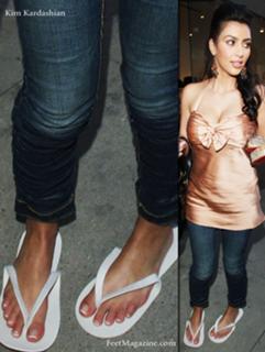 Kim Kardashian feet photo thumbnail