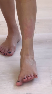 Kim Kardashian feet photo thumbnail