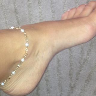 Kim Kardashian feet photo thumbnail