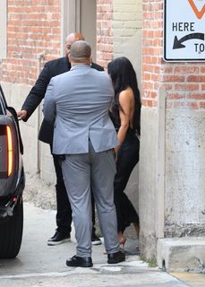Kim Kardashian feet photo thumbnail