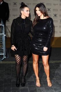 Kim Kardashian feet photo thumbnail