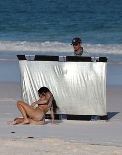 Kim Kardashian feet photo thumbnail