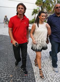 Kim Kardashian feet photo thumbnail