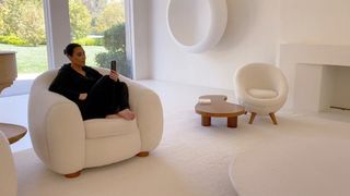 Kim Kardashian feet photo thumbnail